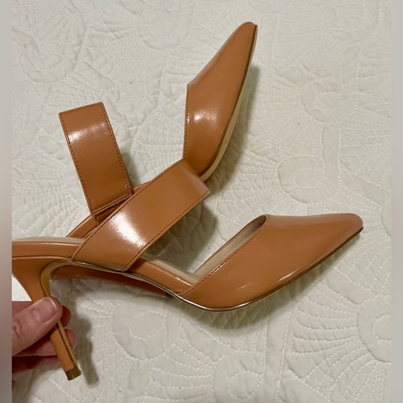 Lulus Faire Tan Pointed-Toe Mules size 6.5 - Picture 1 of 11